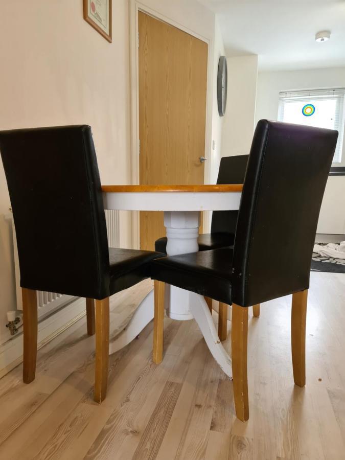 King En-Suite Close To The A30 坎伯恩 外观 照片